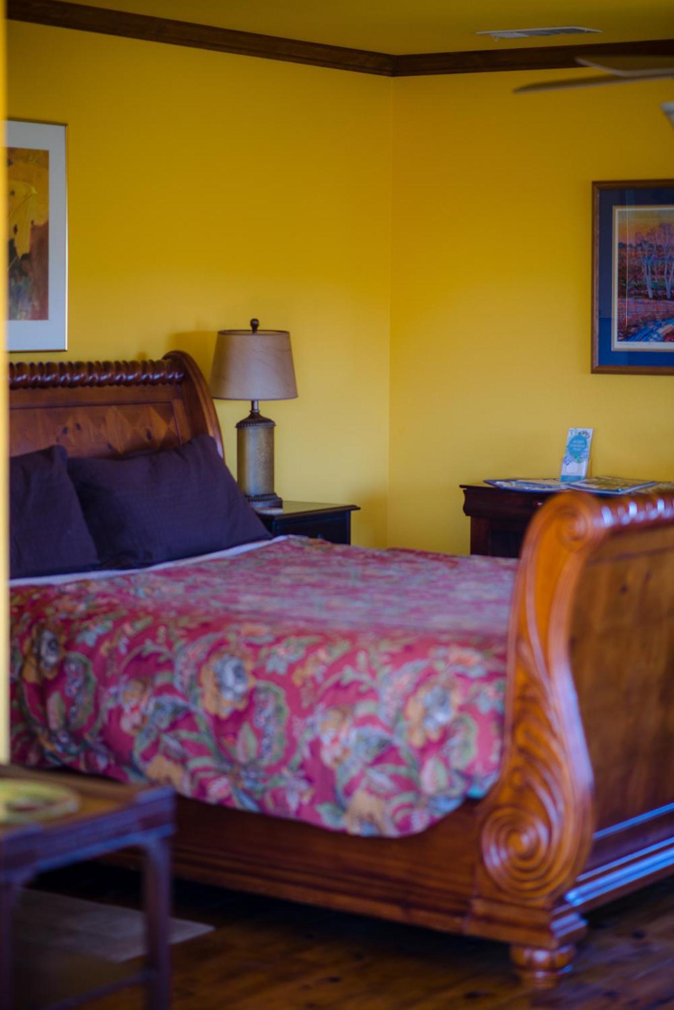 Bed and Breakfast Sequoia View Vineyard Sanger Экстерьер фото